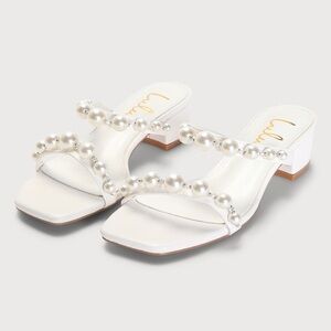 NWOT‎ Lulus Damii White Pearl Slide Sandals